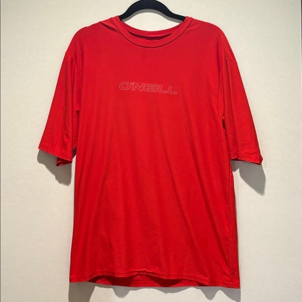 O'Neill - Men's Slim Fit Short Sleeve T-shirt. Size Large. Red.